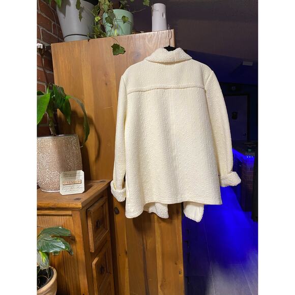 L.L. Bean Cream Sherpa Jacket - Picture 2 of 4